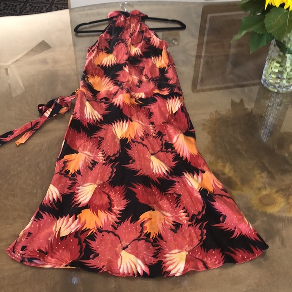 BCBG Max Azria Size 6 100% Silk Dress - Picture 2 of 5